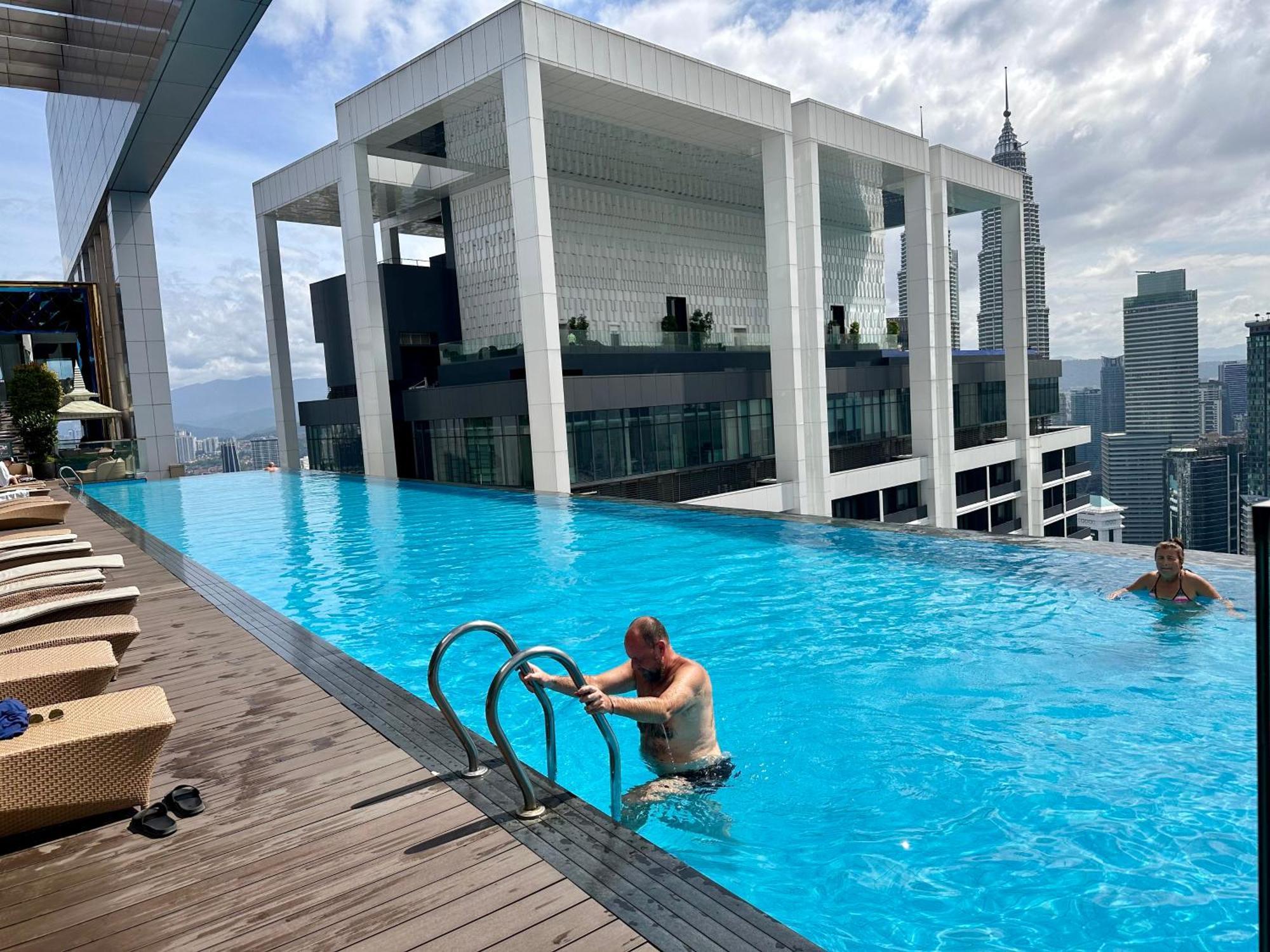 The Platinum Kuala Lumpur By Crown Suites Buitenkant foto