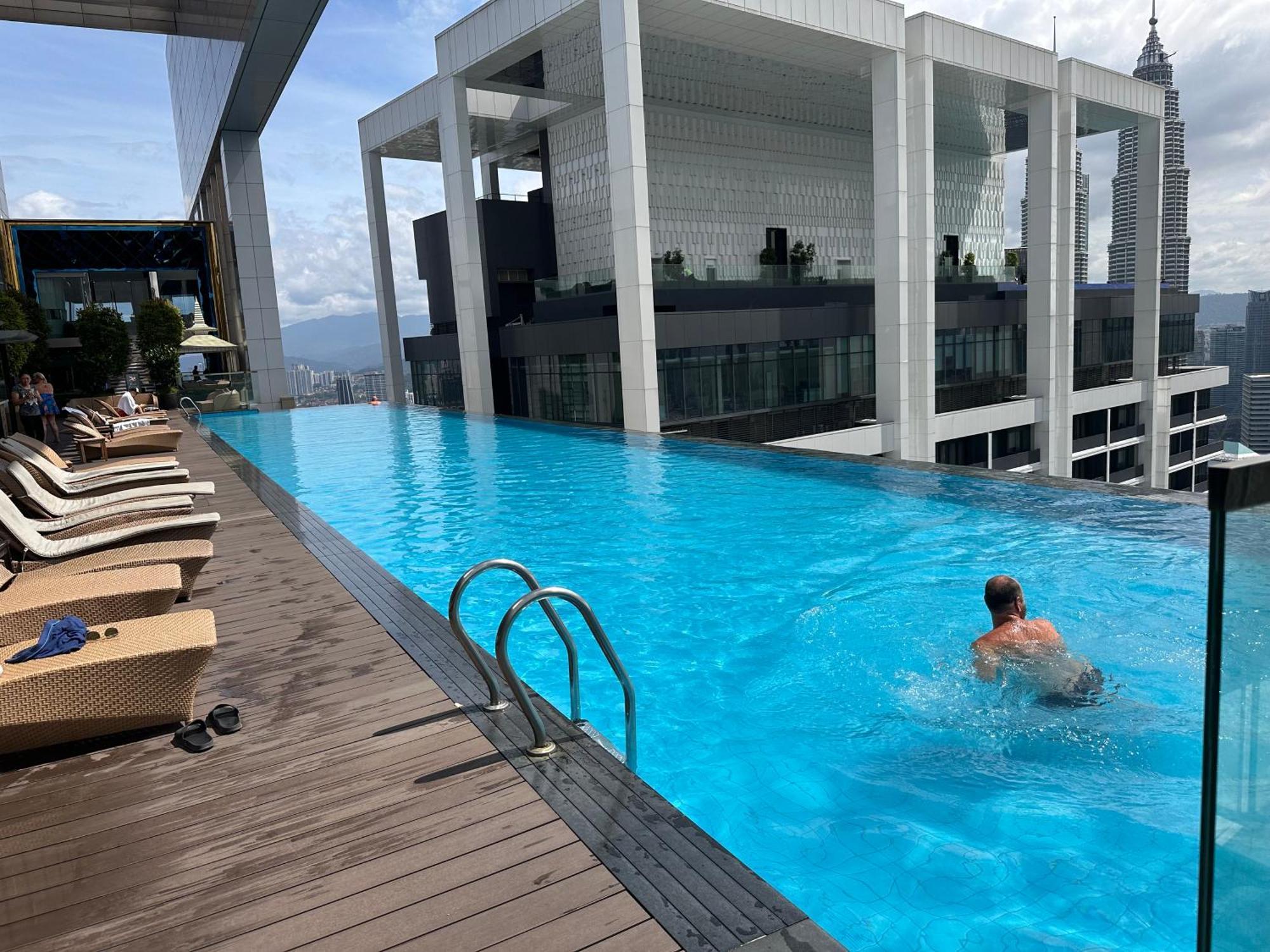 The Platinum Kuala Lumpur By Crown Suites Buitenkant foto